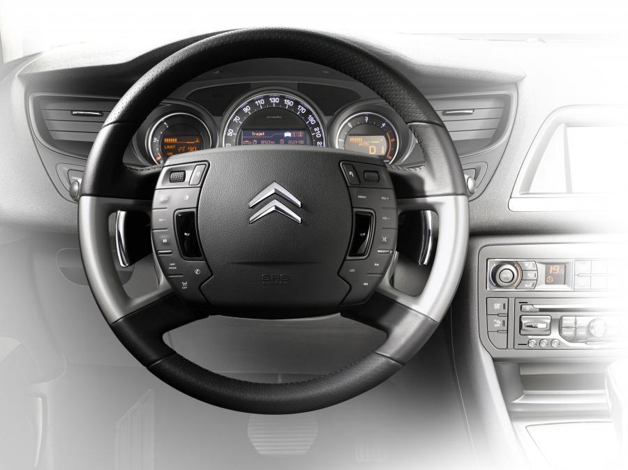  Citroen C5 Break 2010 года  (фото 26 из 31)